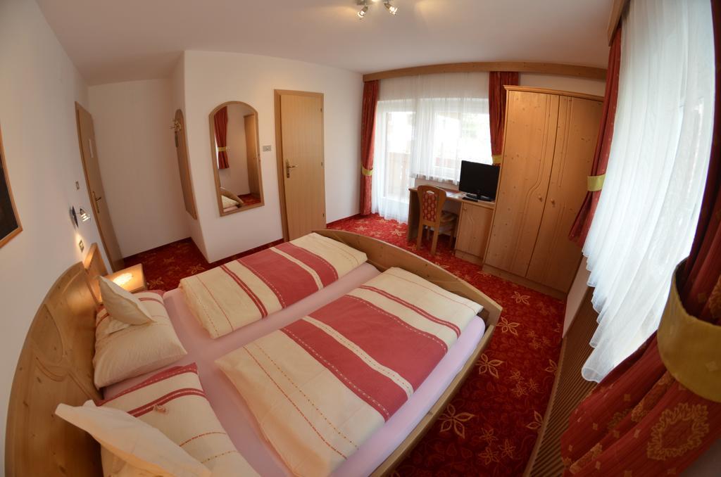 Bed and Breakfast Garni Ossi Santa Cristina Val Gardena Экстерьер фото